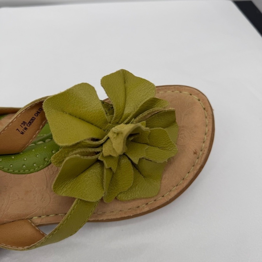 BOC Born Concept Leather Flower Sandals Green Flat Thong Comfort Bohemian 7 - Picture 9 of 11